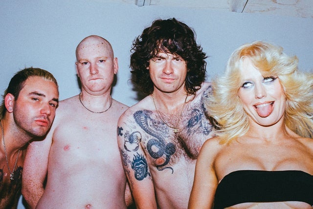 Amyl and The Sniffers: Cartoon Darkness Tour